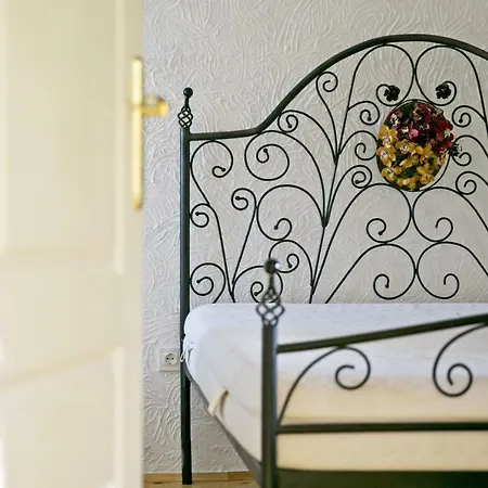 Luxury Triglavska Apartment