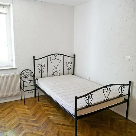 Luxury Triglavska Apartment